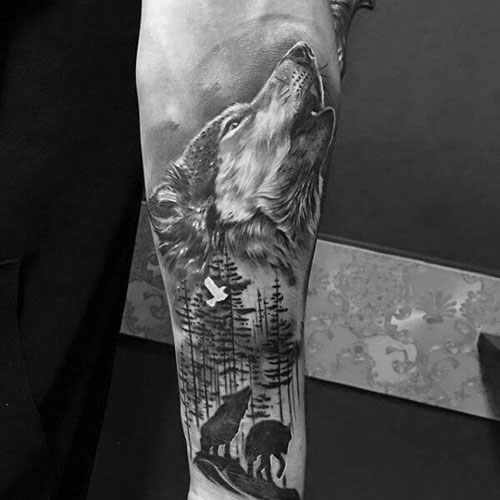 Wolf Howling At The Moon Tattoo