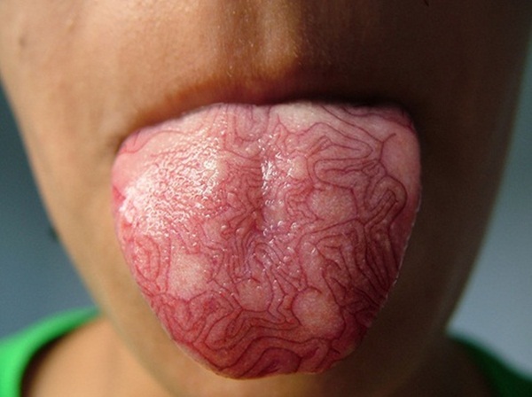 tongue tattoo (1)