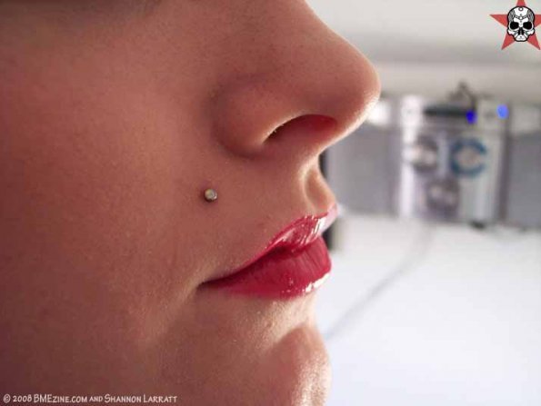 madonna-monroe-piercing25_595